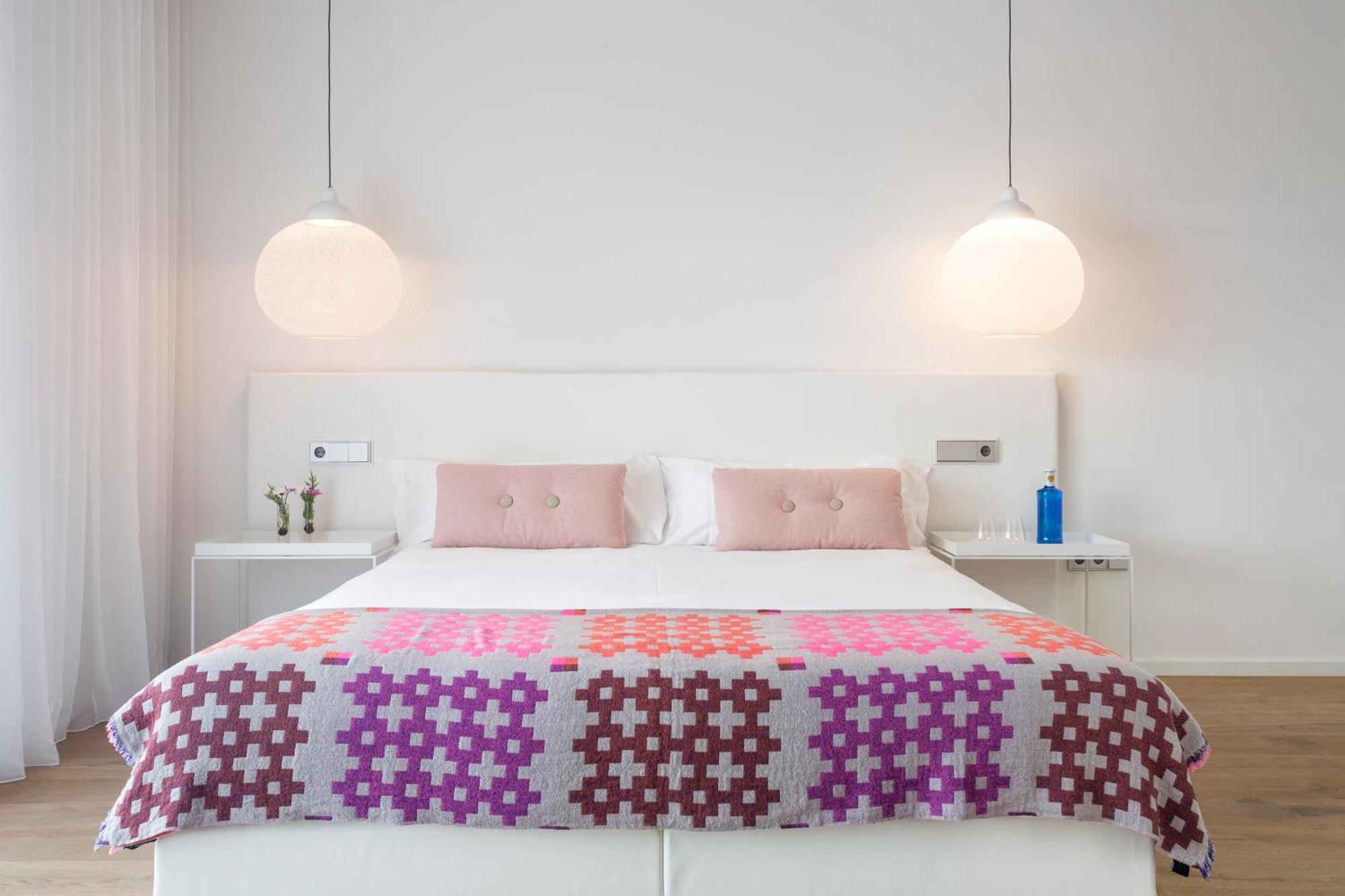 Double Room,1272798643:JPEG