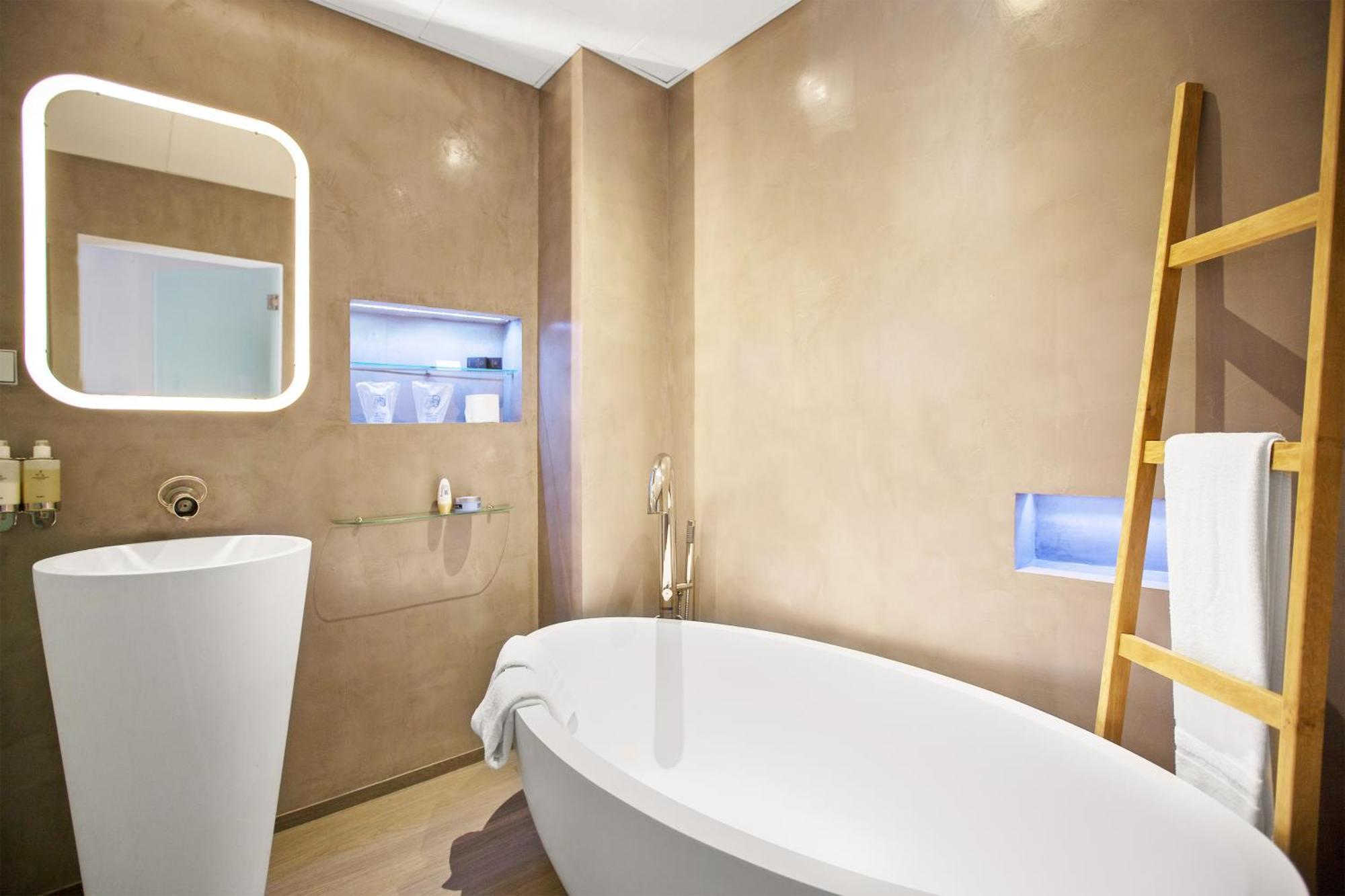 Double Room,1272798697:JPEG
